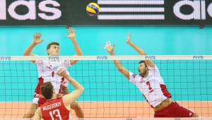 Piotr Nowakowski i Michał Winiarski blokują w czasie meczu z Rosją w Memoriale Wagnera
