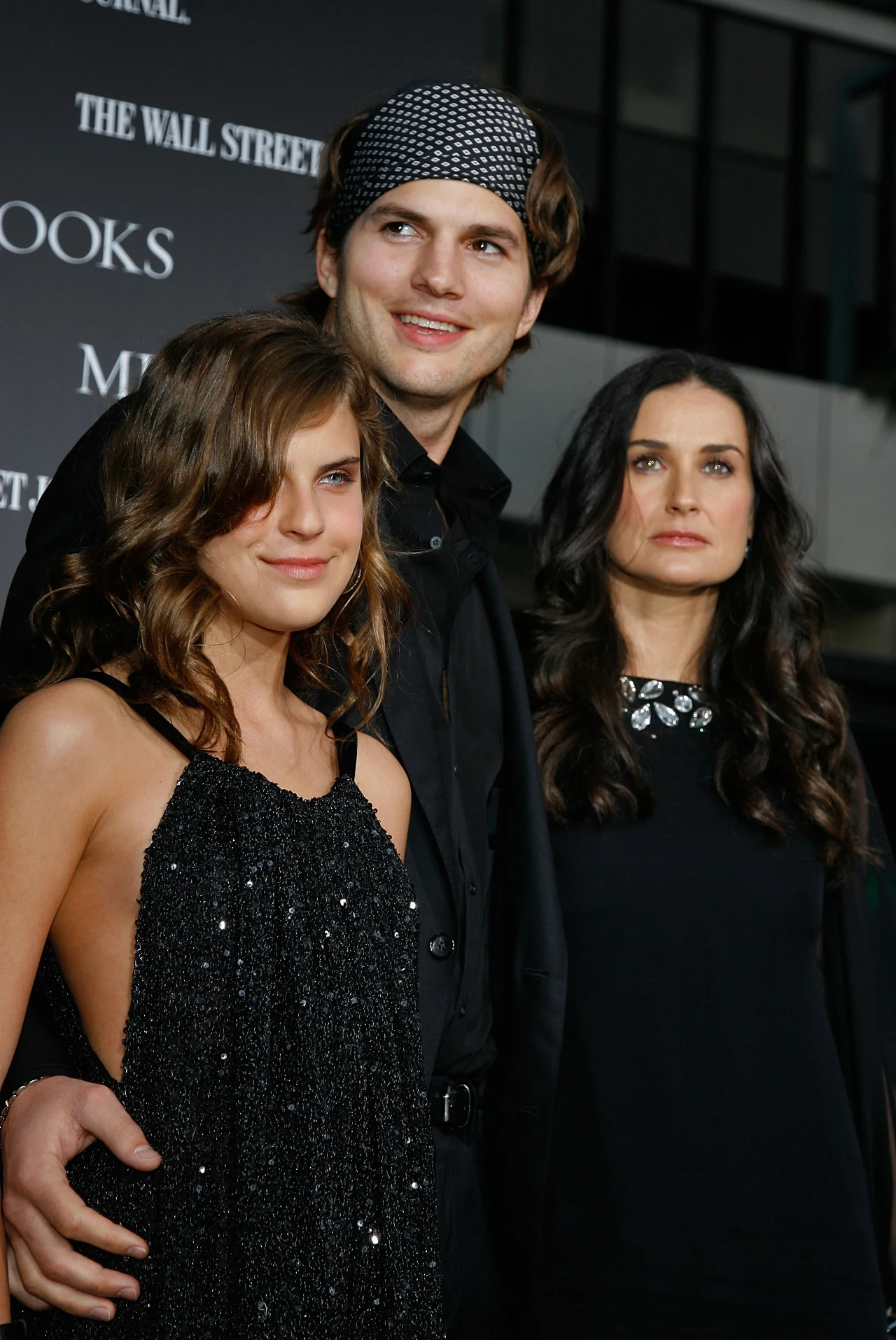 Demi Moore z córką Tallulah i Ashtonem Kutcherem Demi Moore z córką Tallulah i Ashtonem Kutcherem