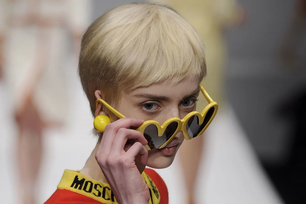 Fryzura z pokazu Moschino