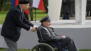 Polscy weterani w Urville-Langannerie 