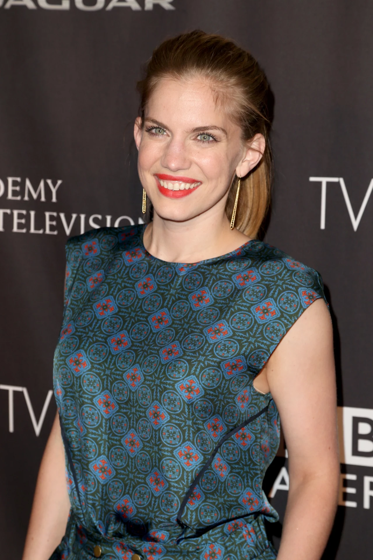 Anna Chlumsky Anna Chlumsky