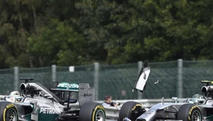 F1: Będzie kara dla Rosberga za kolizję z Hamiltonem