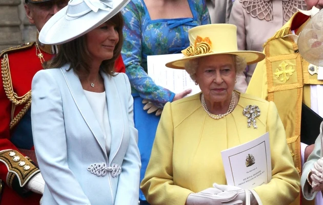 Carole z Królową Elżbietą II Carole z Królową Elżbietą II