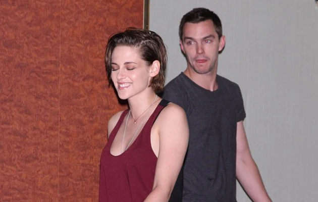 Kristen Stewart i Nicholas Hoult są jednak razem?