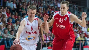 Robert Skibniewski (z lewej) w meczu z Austrią