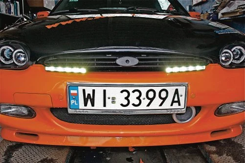 Typowy błąd montażu dziennych: są bliżej niż 60 cm od siebie.