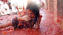 La Tomatina 2014. Wielka bitwa i święto rozkwaszonych pomidorów