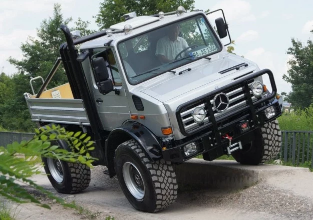 Arnold i jego Unimog