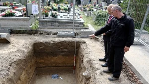 Prace na terenie cmentarza