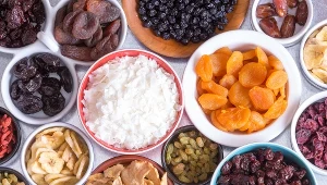 Suszone owoce są bogatym źródłem potasu