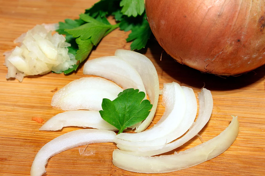 Dobrze przygotowana cebula to w wielu przypadkach podstawa dobrego dania Dobrze przygotowana cebula to w wielu przypadkach podstawa dobrego dania