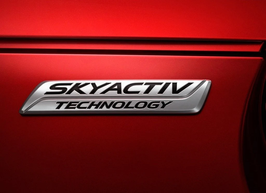 Mazda MX-5 (2016) Mazda MX-5 (2016)