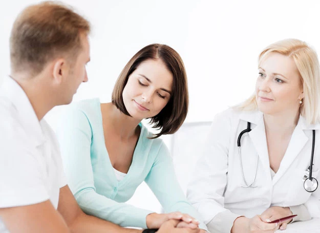 Implant zabezpiecza przed ciążą przez 3 lata. Potem należy go wyjąć i wymienić na nowy Implant zabezpiecza przed ciążą przez 3 lata. Potem należy go wyjąć i wymienić na nowy