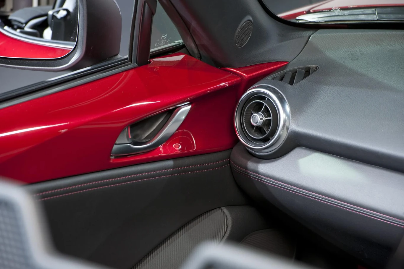 Mazda MX-5 (2016) Mazda MX-5 (2016)