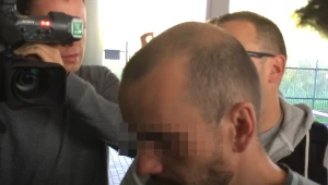 33-letni mieszkaniec Gdańska, podejrzany o podpalenie 20 aut