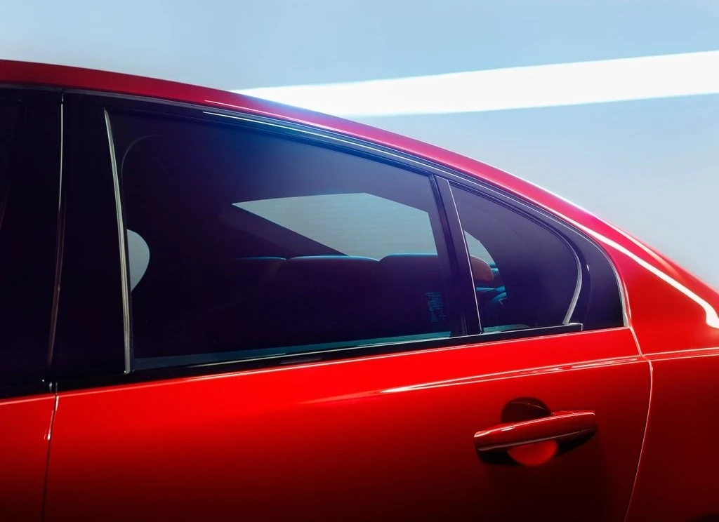 Jaguar XE S (2015) Jaguar XE S (2015)