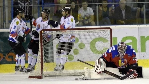 Gospodarze fetują kolejną bramkę w meczu z Podhalem