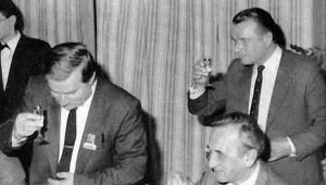 Rozmowy w Magdalence, n/z: Lech Wałęsa, Tadeusz Mazowiecki, Czesław Kiszczak