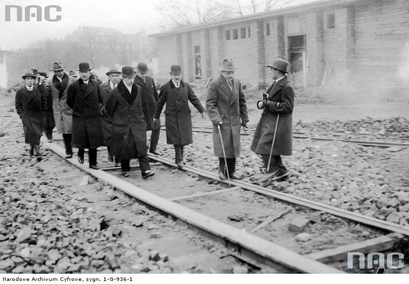 Wizyta ministra Eugieniusza Kwiatkowskiego na terenie budowy Powszechnej Wystawy Krajowej w Poznaniu, 1929 Wizyta ministra Eugieniusza Kwiatkowskiego na terenie budowy Powszechnej Wystawy Krajowej w Poznaniu, 1929