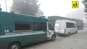 Bus wiozący dzieci był niesprawny i przeładowany / Fot: ITD