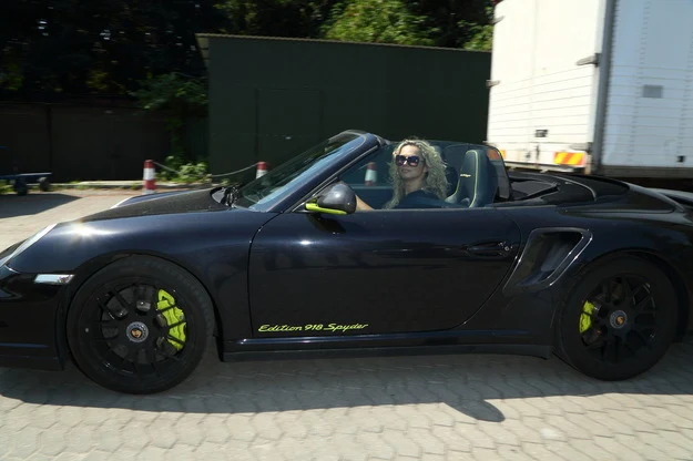 Joanna L. w swoim porsche Joanna L. w swoim porsche