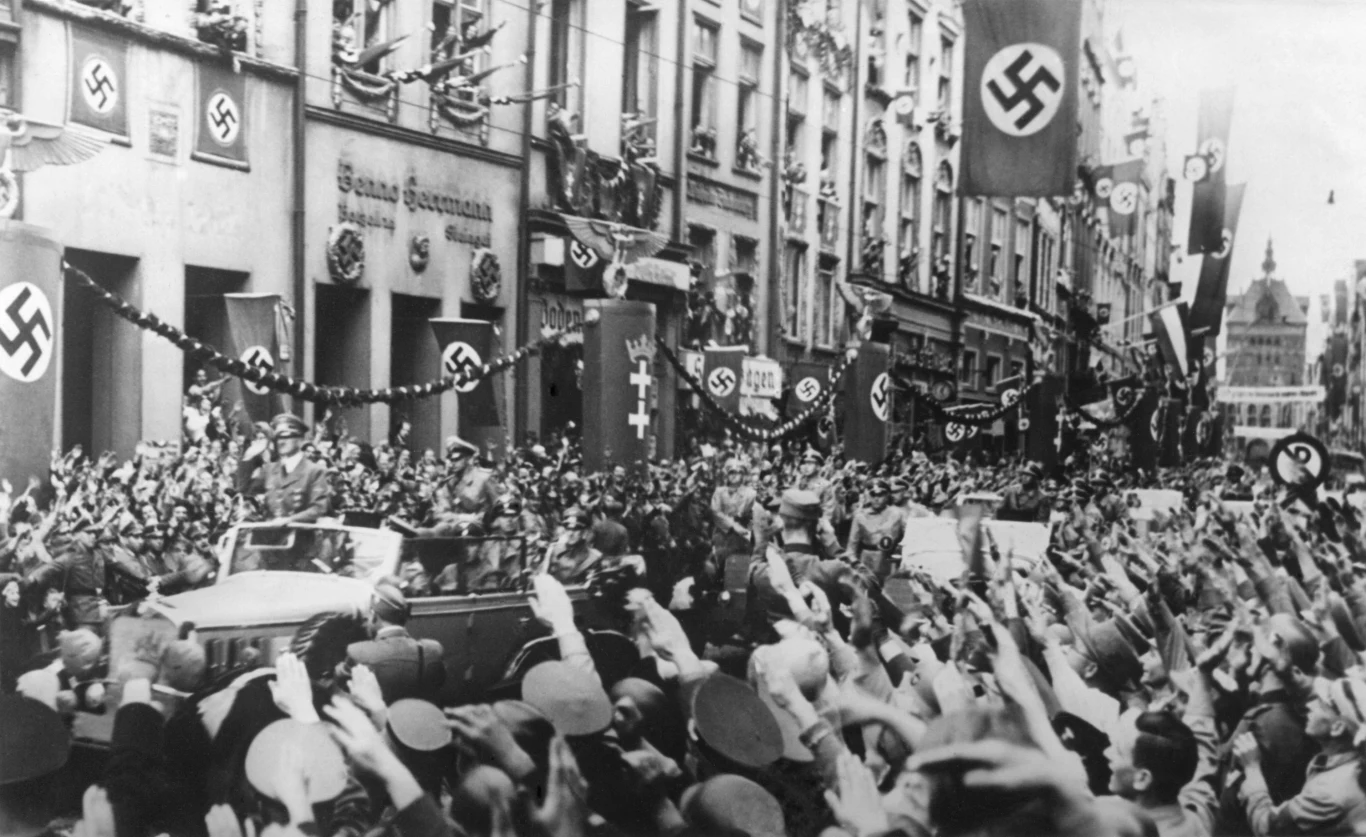 Przejazd Adolfa Hitlera ulicami Gdańska