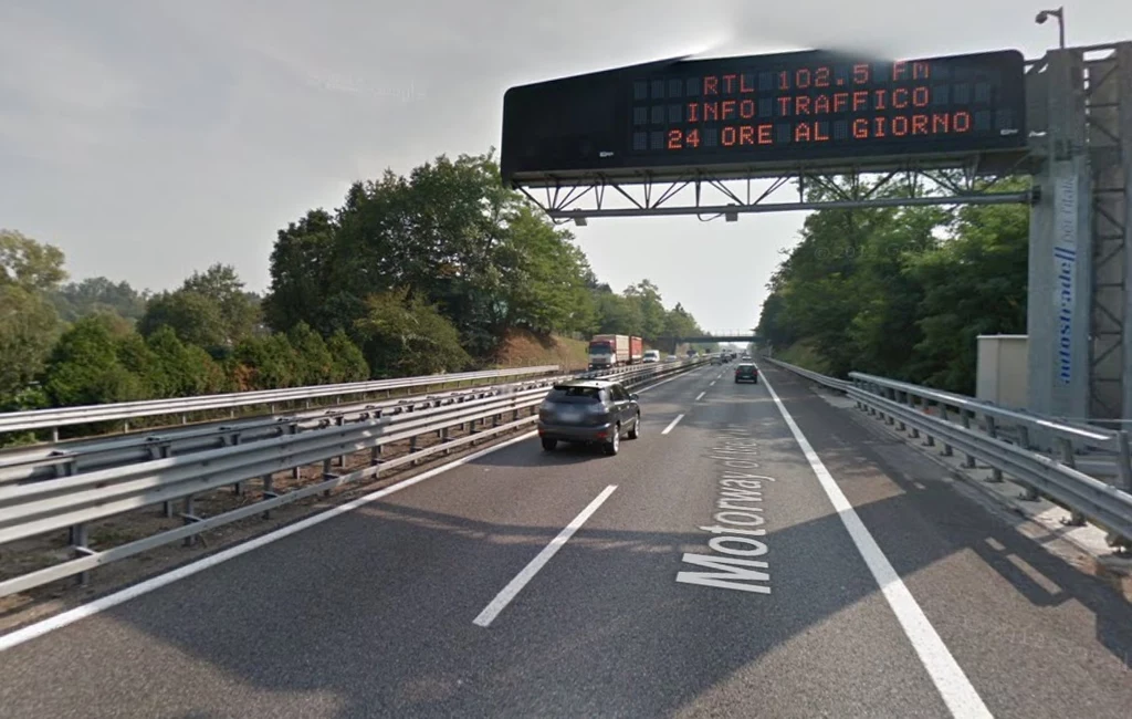 Autostrada A8 we Włoszech / Fot: Google Street View Autostrada A8 we Włoszech / Fot: Google Street View