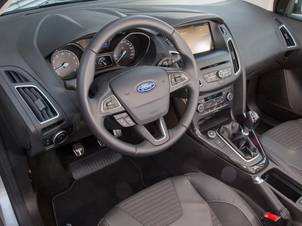 Ford Focus po liftingu (2015) Ford Focus po liftingu (2015)