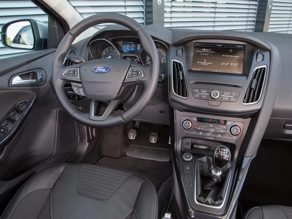 Ford Focus po liftingu (2015) Ford Focus po liftingu (2015)