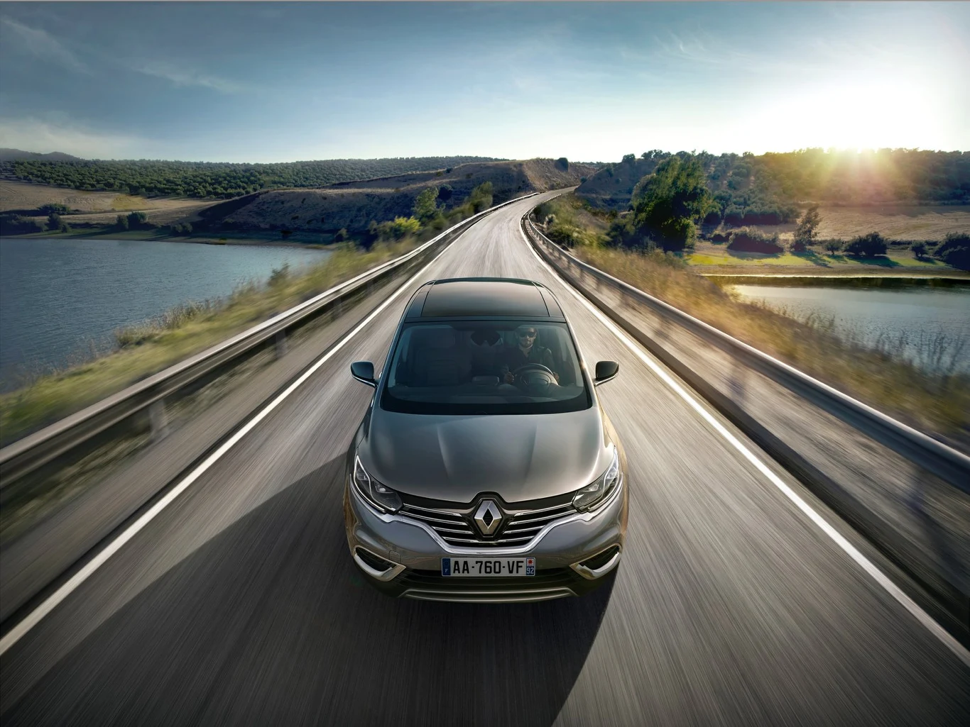 Salon Paryż 2014 - Renault Espace jako crossover