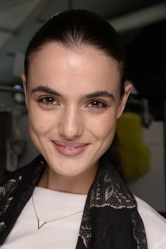 J. Mendel - serwis Maybelline NY J. Mendel - serwis Maybelline NY