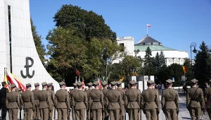 75 lat temu po bohaterskiej obronie skapitulowała Warszawa 