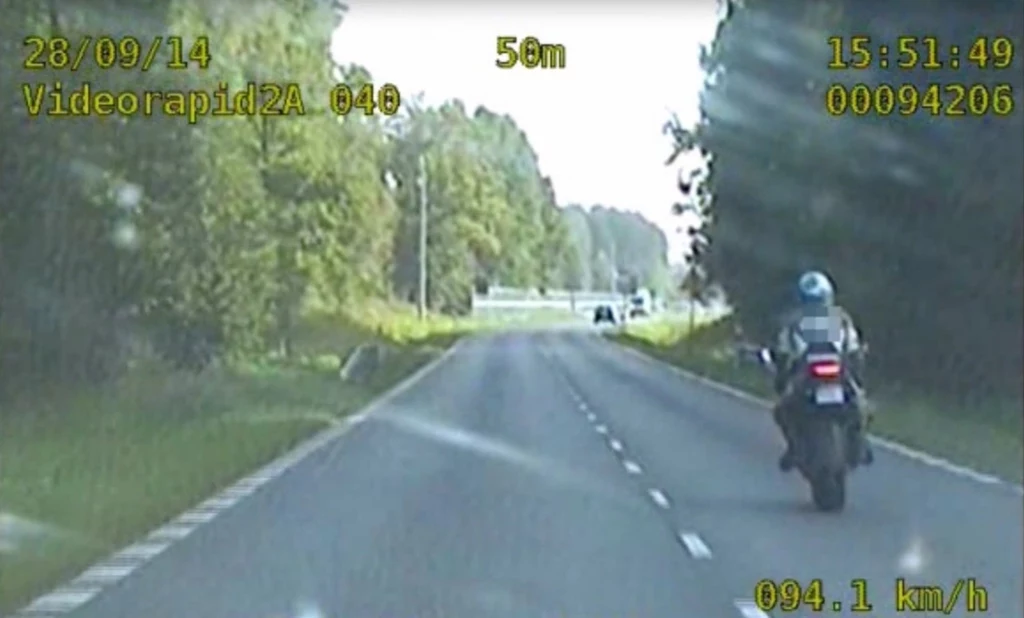 "Motocykle są wszędzie". Szczególnie takie jadące 170 km/h