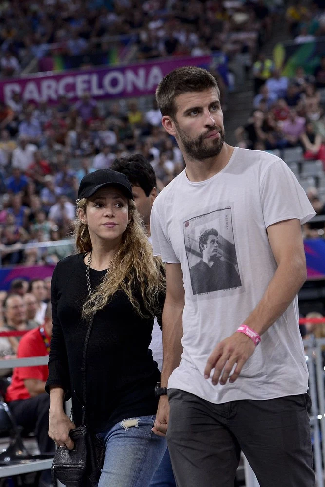 Shakira Shakira