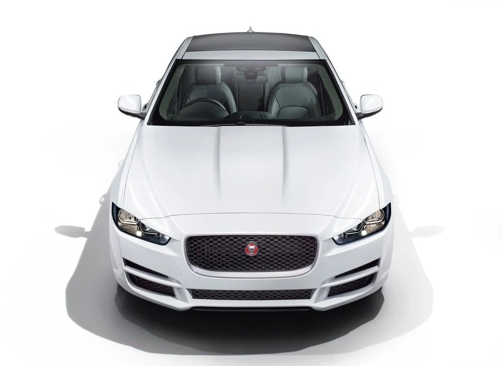 Jaguar XE (2016)
