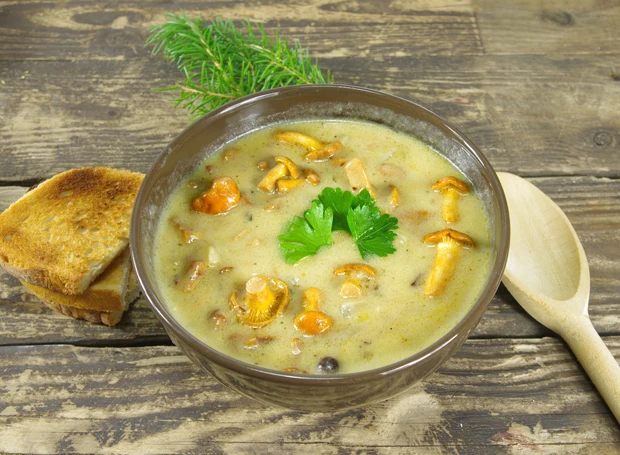 Zupa ziemniaczana z kurkami Zupa ziemniaczana z kurkami