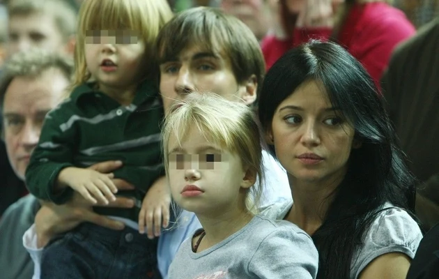 Jarosław Bieniuk z dziećmi i śp. Anną Przybylską Jarosław Bieniuk z dziećmi i śp. Anną Przybylską