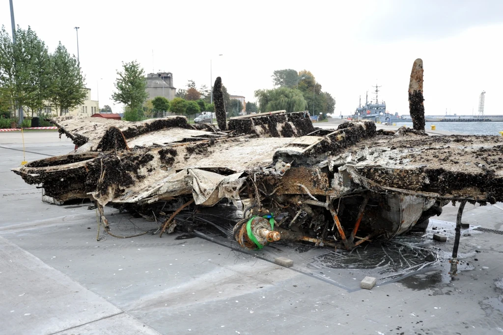 Wrak bombowca A-20 Havoc wydobyty z dna Bałtyku