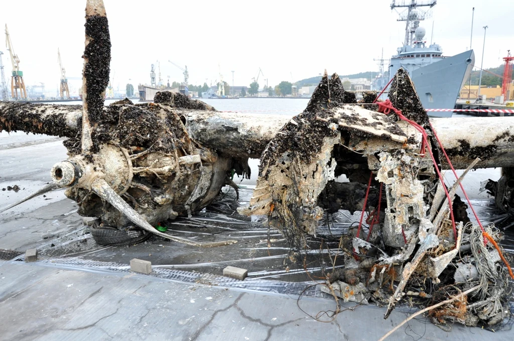 Wrak bombowca A-20 Havoc wydobyty z dna Bałtyku
