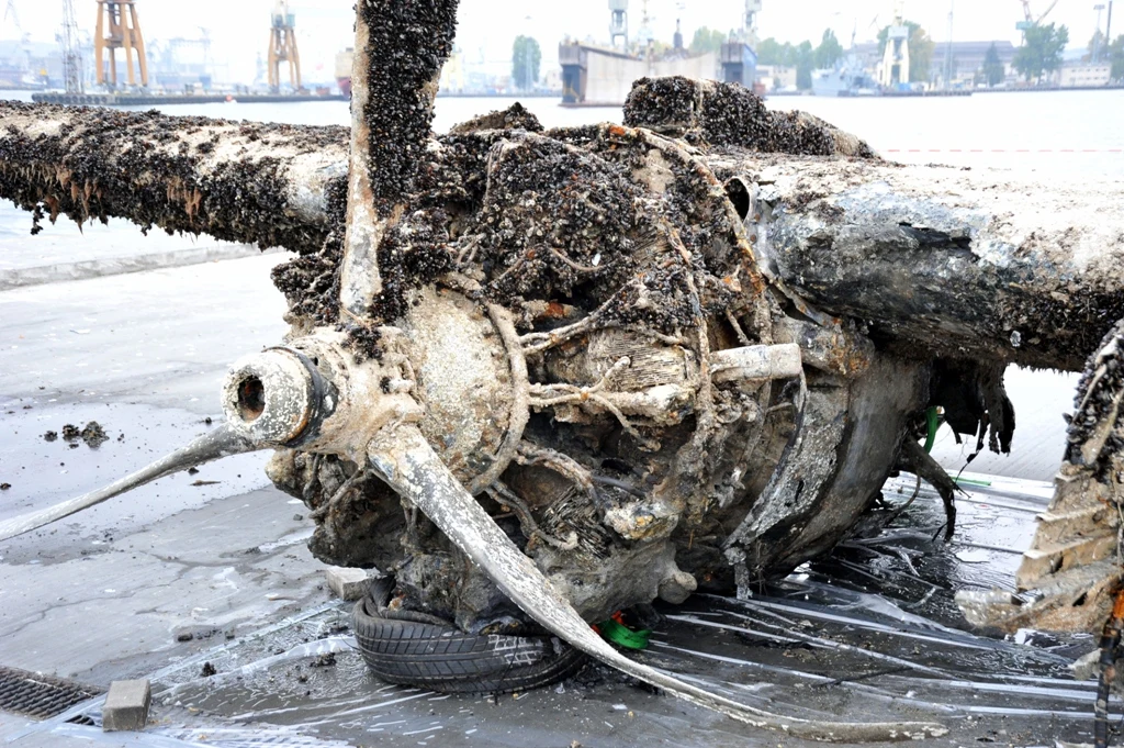 Wrak bombowca A-20 Havoc wydobyty z dna Bałtyku