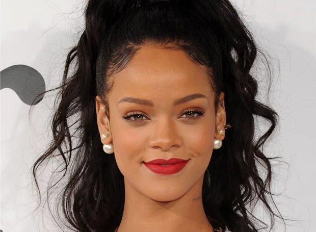 Wśród gwiazd, które żądają zadośćuczynienia jest Rihanna