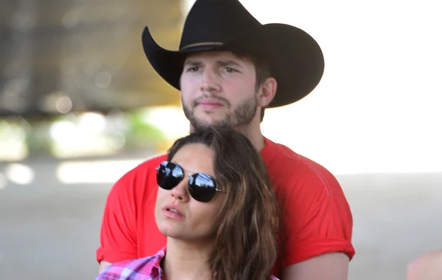 Mila Kunis i Ashton Kutcher niedawno zostali rodzicami