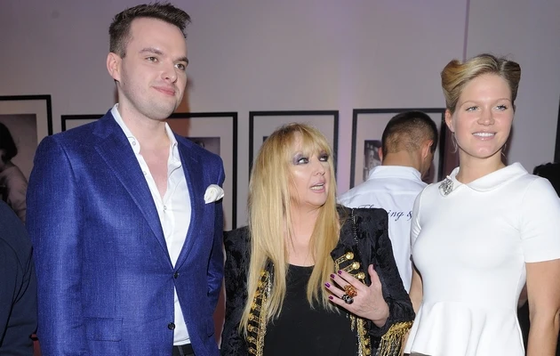 Maryla z synem i Zosią