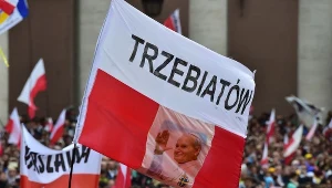 Wierni podczas kanonizacji Jana Pawła II