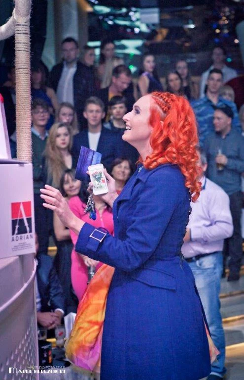 Wyjątkowi gości, media, strefa biznesu, mody i designu zgromadzona tego wieczoru w Pacha Ibiza na długo po zakończeniu imprezy komentowała to co działo się na wybiegu oraz w kuluarach Wyjątkowi gości, media, strefa biznesu, mody i designu zgromadzona tego wieczoru w Pacha Ibiza na długo po zakończeniu imprezy komentowała to co działo się na wybiegu oraz w kuluarach