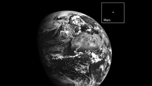 Niezwykłe zdjęcie Marsa i naszej planety