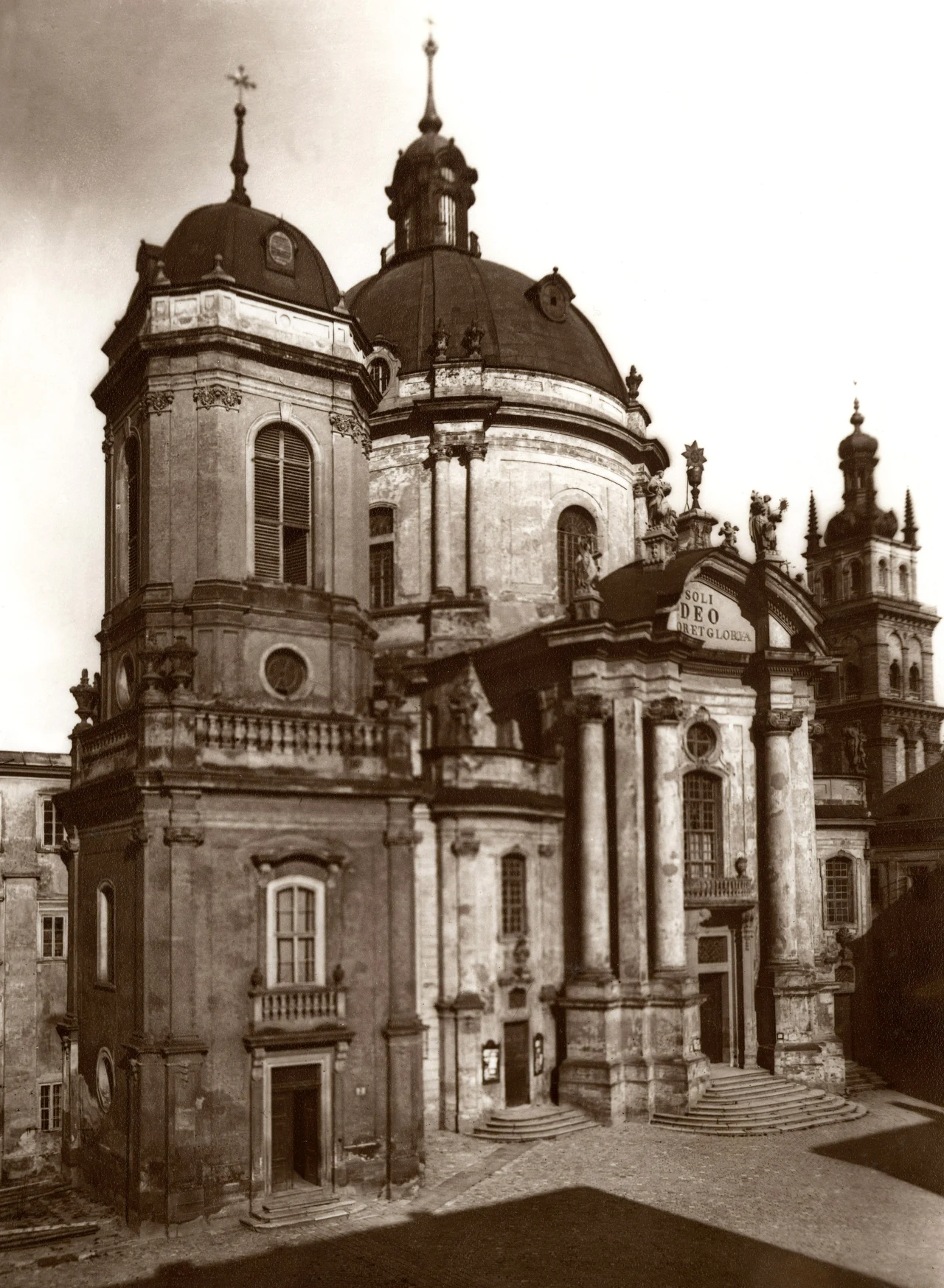 Lwów, pl. Dominikański, kościół Dominikanów, fot. z ok. 1845 r.