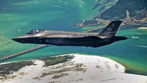 F-35 łatwym celem dla Su-30? Informacyjna wojna o myśliwce stealth