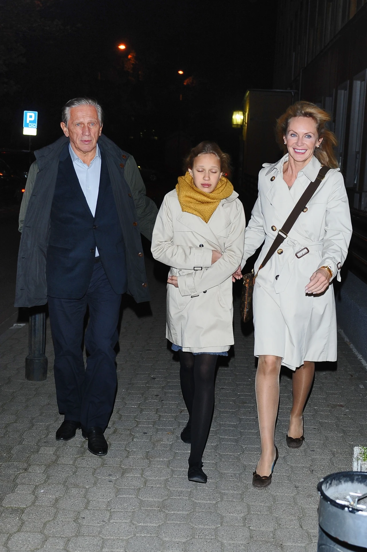 Mała Helenka chowana jest na artystkę! Mała Helenka chowana jest na artystkę!