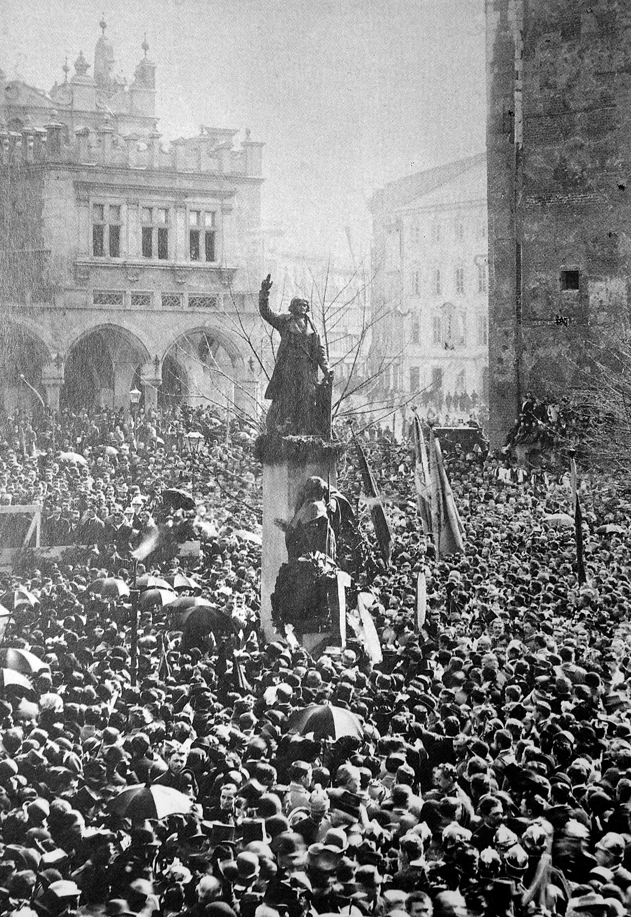 Uroczystość odsłonięcia pomnika Tadeusza Kosciuszki na Rynku Głównym w Krakowie (1894 r.) 